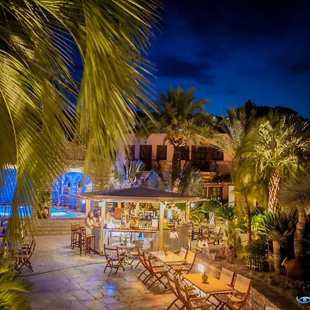 ホテル Iapetos Village 4*