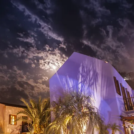 Iapetos Village シミ