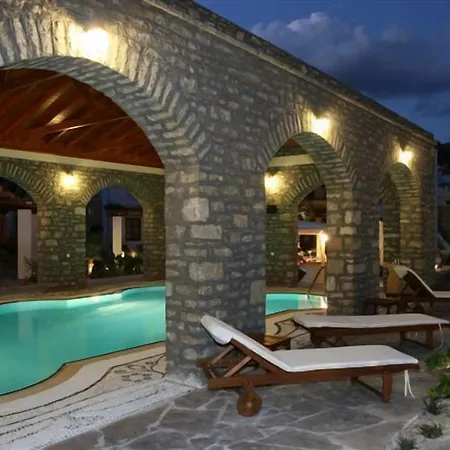 Iapetos Village ホテル