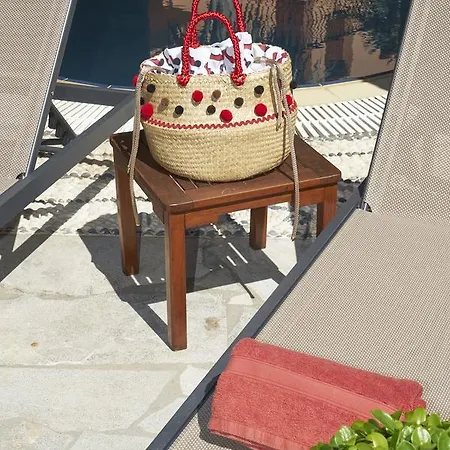 Iapetos Village ホテル シミ