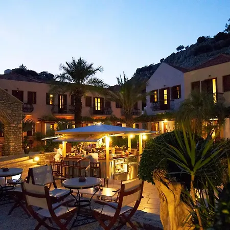 Iapetos Village 4* シミ