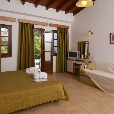 Hotel Iapetos Village