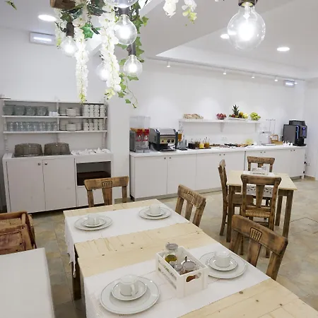 Iapetos Village 호텔