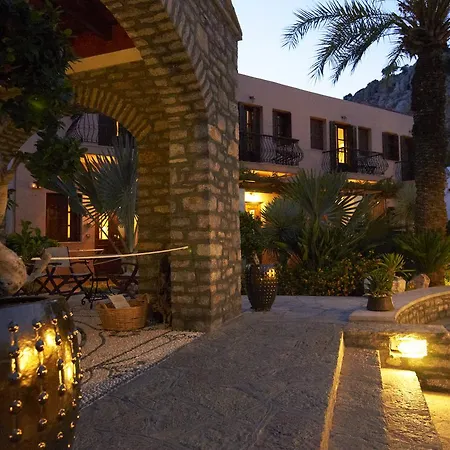 Iapetos Village Hotel Sými