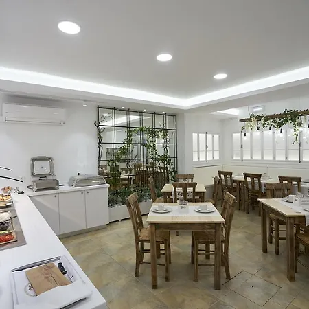 Iapetos Village Hotel 4*