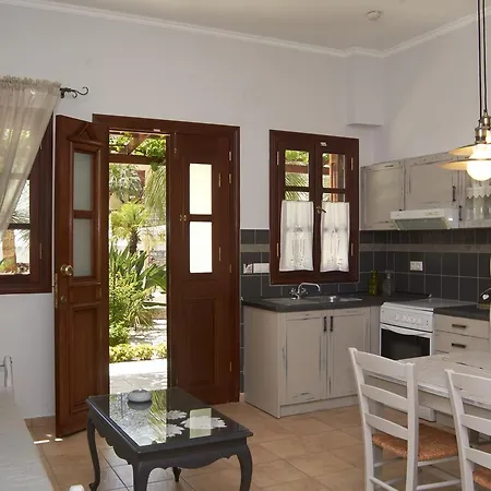 Iapetos Village Hotel