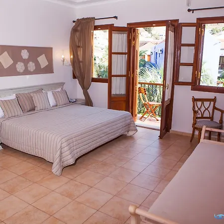 Iapetos Village Hotel Sými