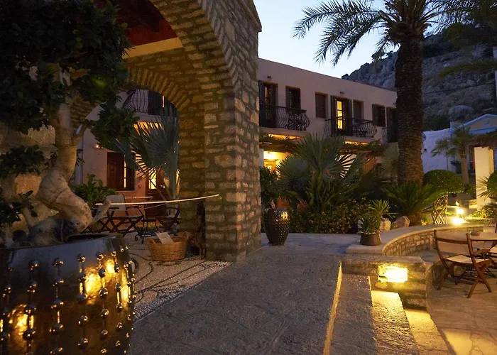 Iapetos Village Hotel Sými