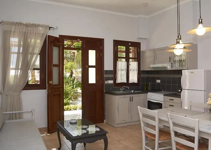 Iapetos Village Hotel